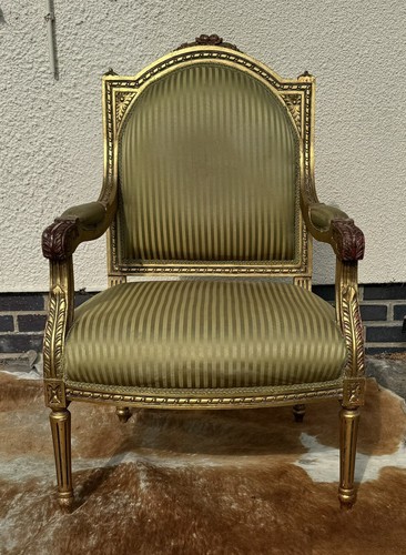 Vintage single Louis the 16th style armchair cheaper for re-upholstery - Picture 1 of 10