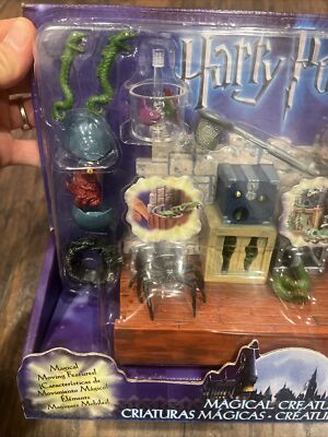 Harry Potter Magical Moving Creatures Playset Hagrid Mini Figures