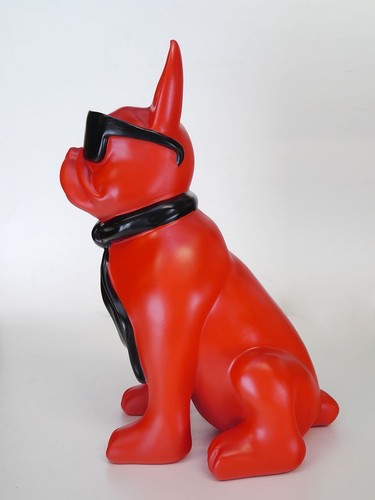 Bulldog chien avec lunettes de soleil et écharpe en résine rouge H: 40 cm -11728- - Photo 5/6