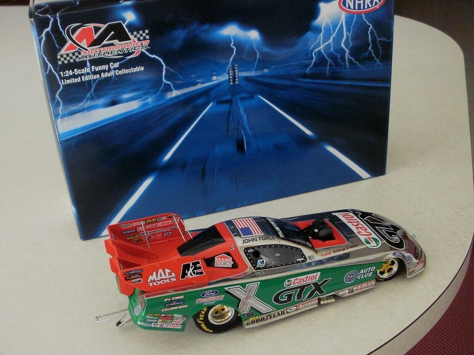 NHRA JOHN FORCE 1/24 2006 CASTROL GTX F/C CHAMPION CHROME 1/500 #435 + PIC - Image 3 of 4