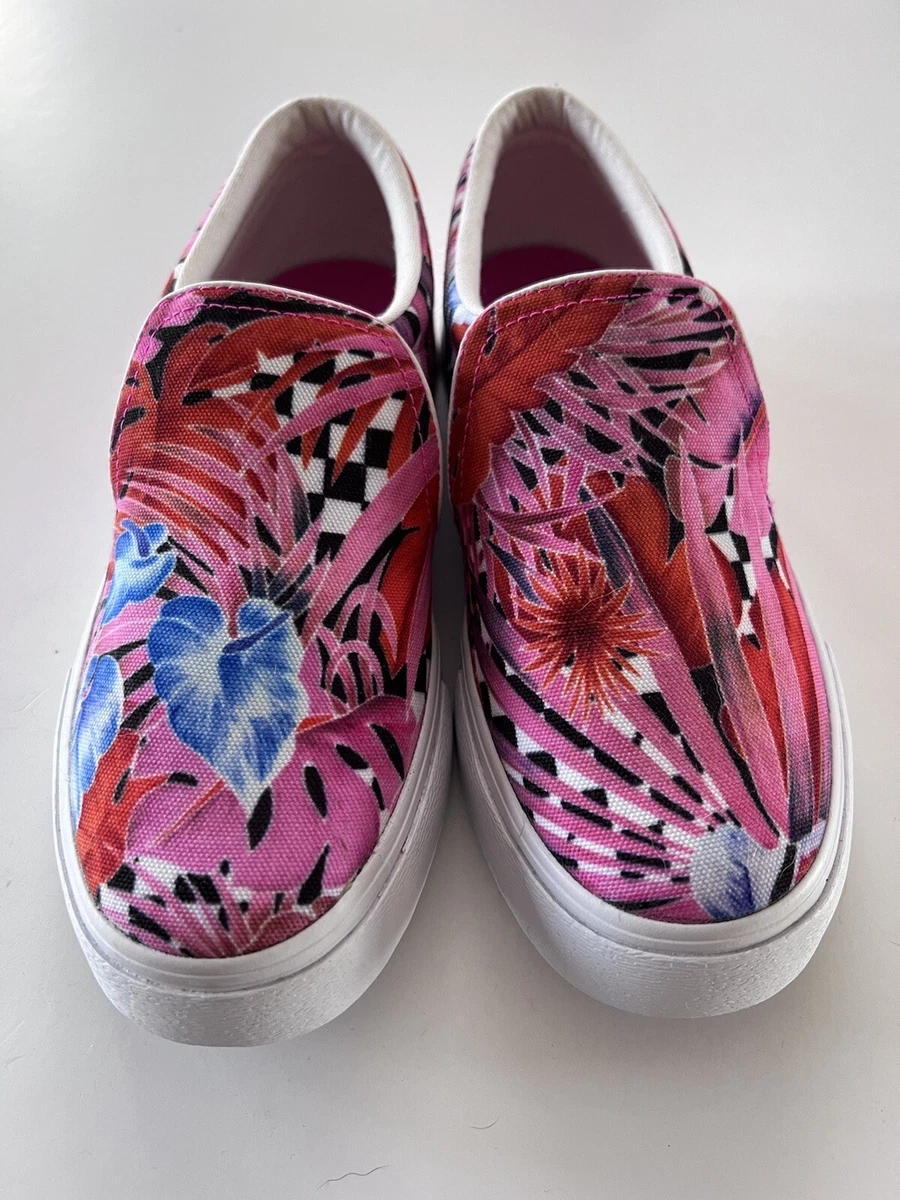 Nike pink floral shoes clearance