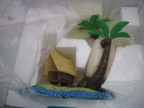 WDCC 4005653 FUND NEMO TANK TIKI HUT BOX COA PORZELLAN INSEL FIGUR - Bild 2 von 9