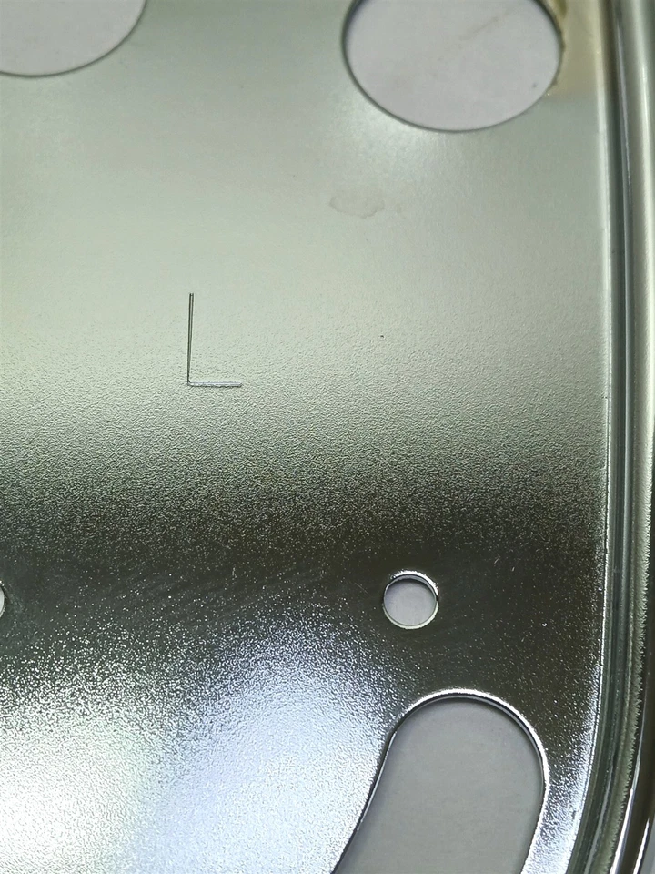 Placa base estribo izquierdo Harley-Davidson Road King 2004-2010 50690-04 Foto 3 de 3