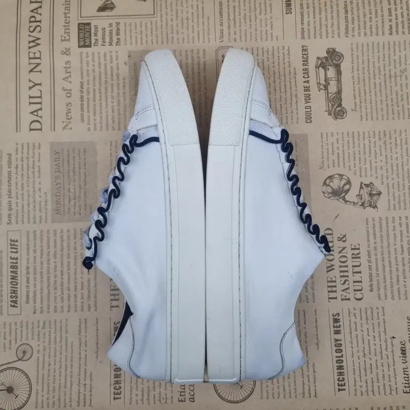 Tory Burch Ruffle Leather Sneakers Women 7 thumbnail 6