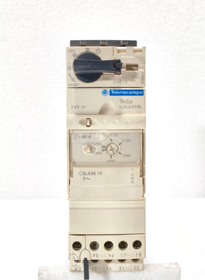 TELEMECANIQUE SCHNEIDER LUCA05BL TESYS CONTROL UNIT 24V 1.25-5A WITH LUB12 BASE
