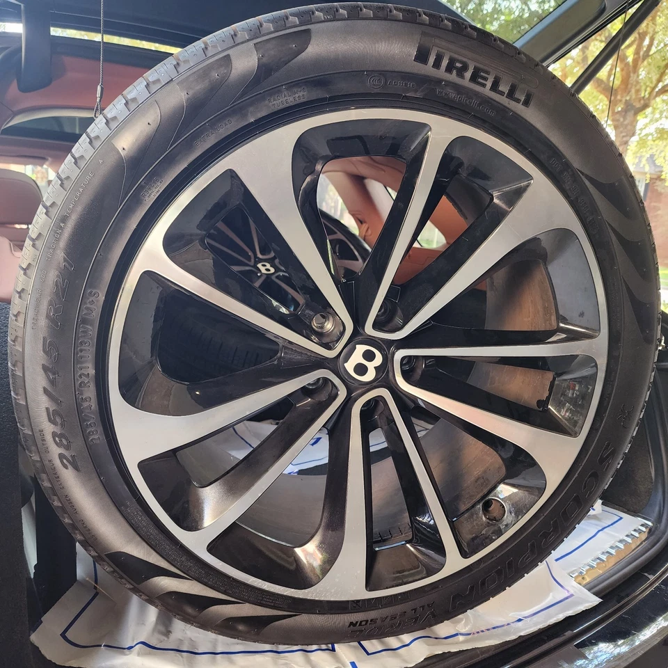 Pirelli Scorpion Verde AS 285/45R21 Tire - Image 3 of 3