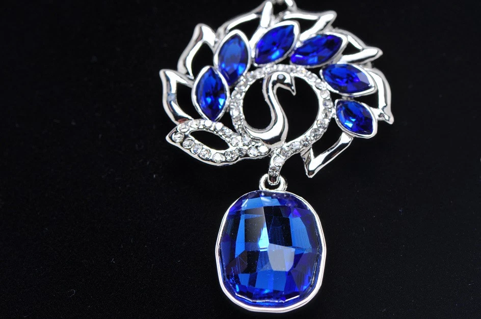 23.40 CT Ovale Taglio Stile Forma Zaffiro Blu Cz 18K Placcato Oro Bianco Pendant - Immagine 2 di 3