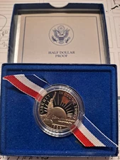 U.S. MINT 1986 HALF-DOLLAR Uncirculated Coin of Statue of Liberty 1886-1986
