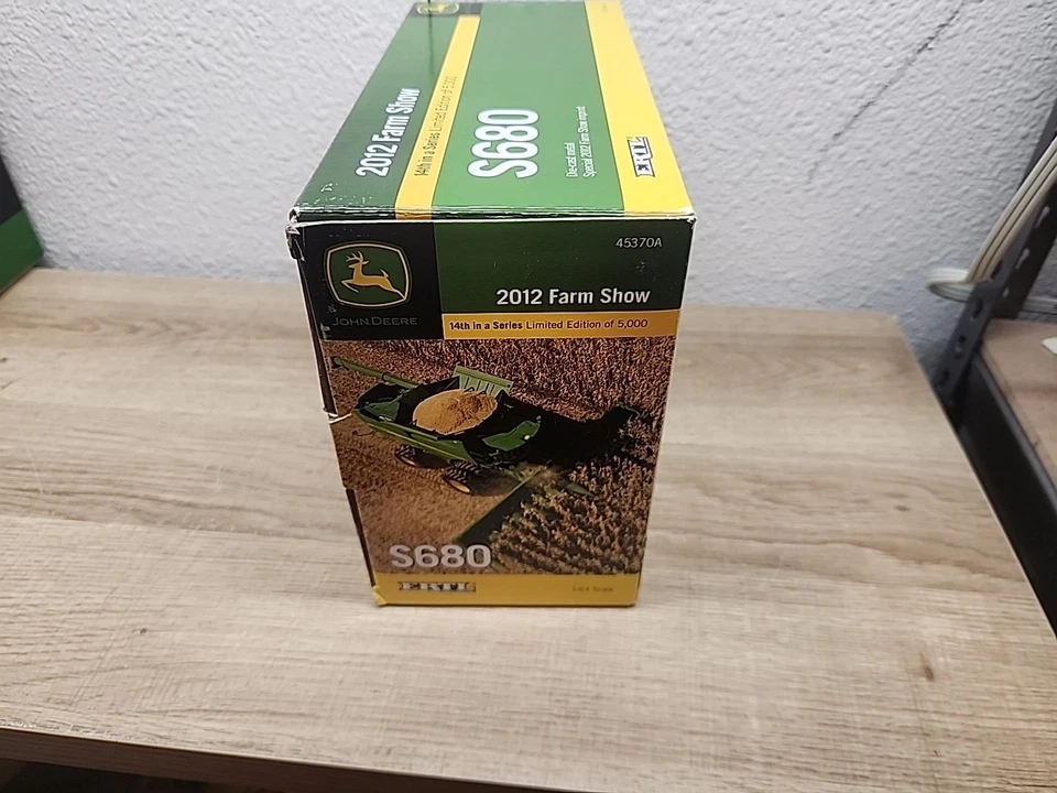 1/64 John Deere 2012 Farm Show S680 - Image 3 of 4