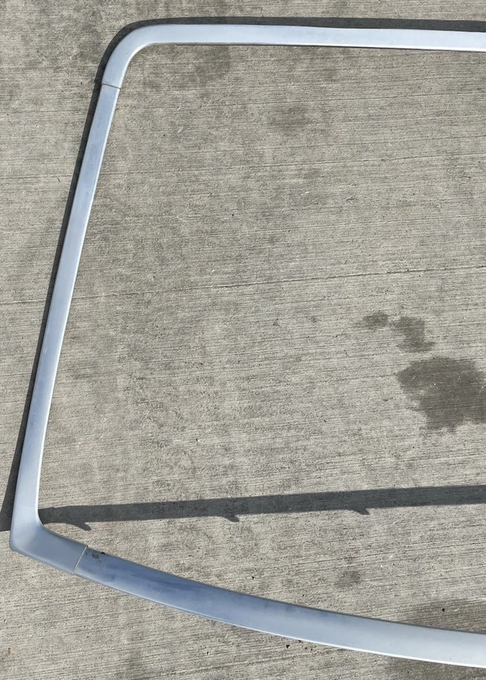 Juego de molduras de parabrisas Ford Truck & Bronco 1984-1996 F150 F250 F350 aluminio Foto 2 de 4