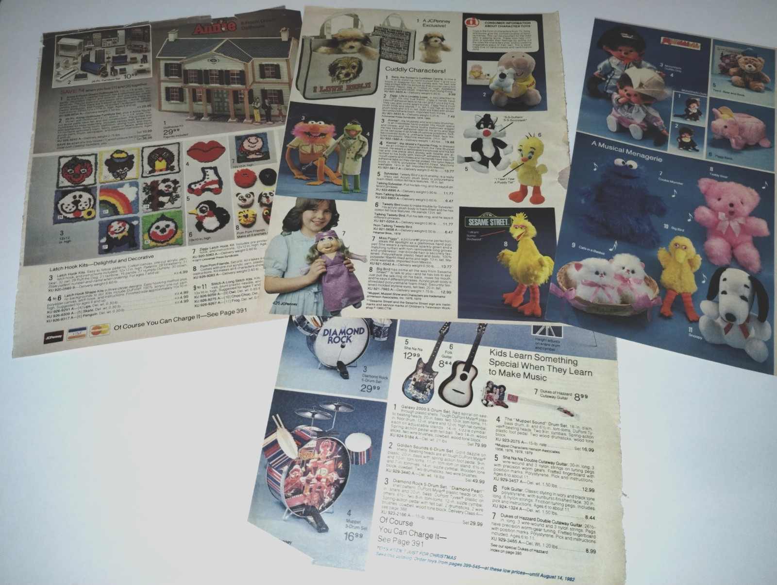 Vtg 1982 JC Penney Catalog Toy Pgs Annie Muppets Snoopy Monchhchi Record Players