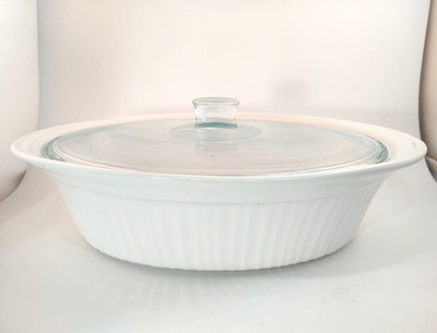 Corning French White 4 Quart Oval Roaster & Glass Lid - CW-34-C