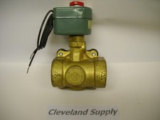 ASCO 8210D18 BRASS SOLENOID VALVE 1-1/4"NPT 240V NEW CONDITION / NO BOX