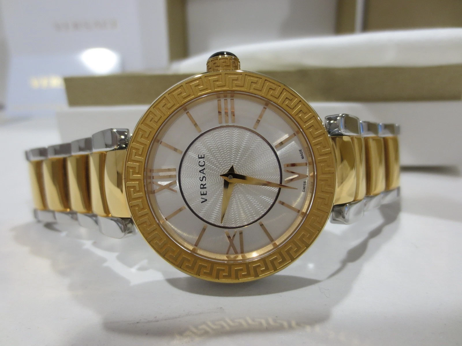 Orologio da polso Versace donna VNC050014 Leda quadrante argento acciaio inox bicolore