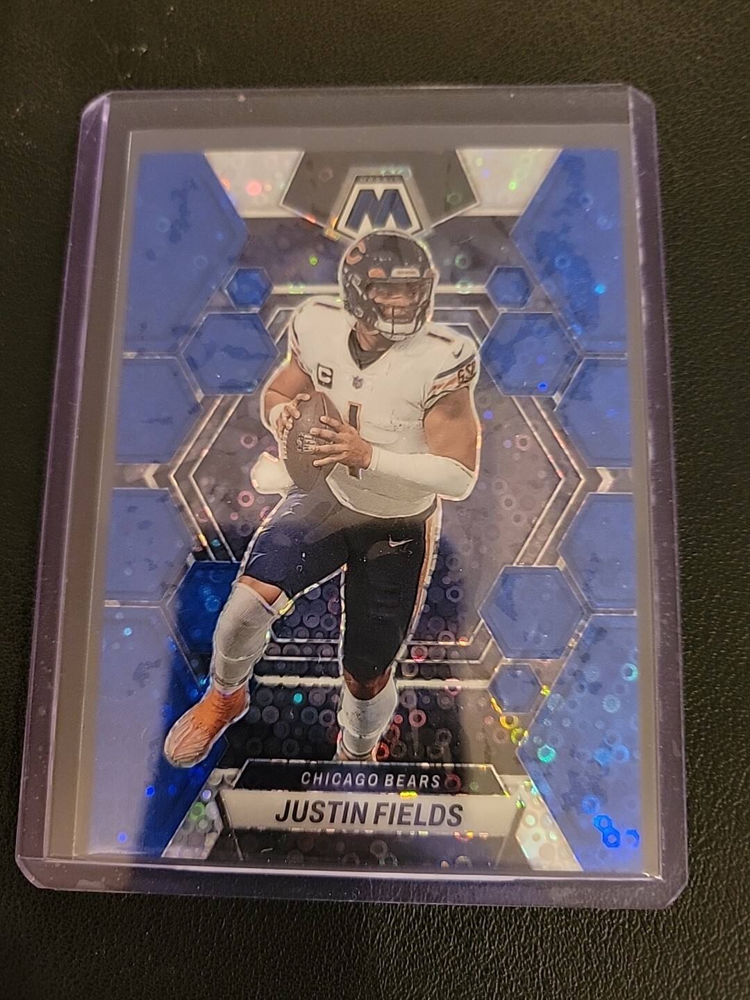 Justin Fields 2023 Mosaic Football Blue Disco Prizm /75 #33 Chicago Bears