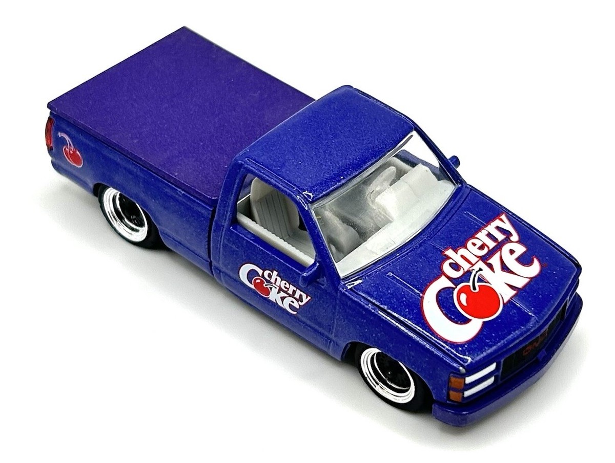 ミニカー CHASE 1988 GMC Sierra 1500 - Cherry Coke 2024 M2 Machines Cherry Coke (Sirra Error) 1988 GMC Sierra
