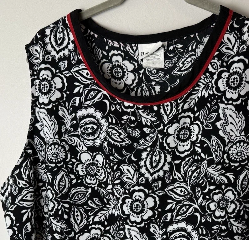 BonWorth Sleeveless Blouse Size XL Tank Top Floral Black White Red Casual Work - Image 3 of 4