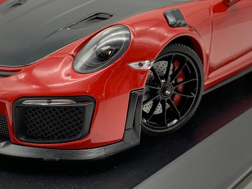 Porsche 911 GT2 RS 2018 Minichamps Maßstab 1:18 Limitiert auf 504 Stück NEU - Picture 4 of 9