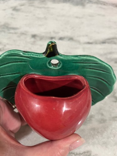 Vintage Wall Pocket Leaf With Apple Fruit Made in California - Picture 3 of 3