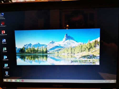 Toshiba Satellite L350D-200 SSD-Festplatte 180GB 4GB Ram inkl.Netzteil+Accu