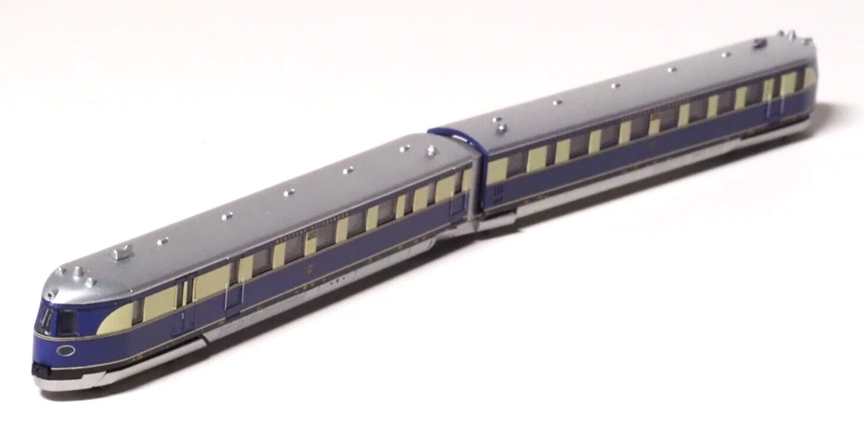 88873 Marklin Z-scale Diesel Express Rail Car BR SVT 137 DRG, 5 Pole Motor, LED - Image 3 of 4