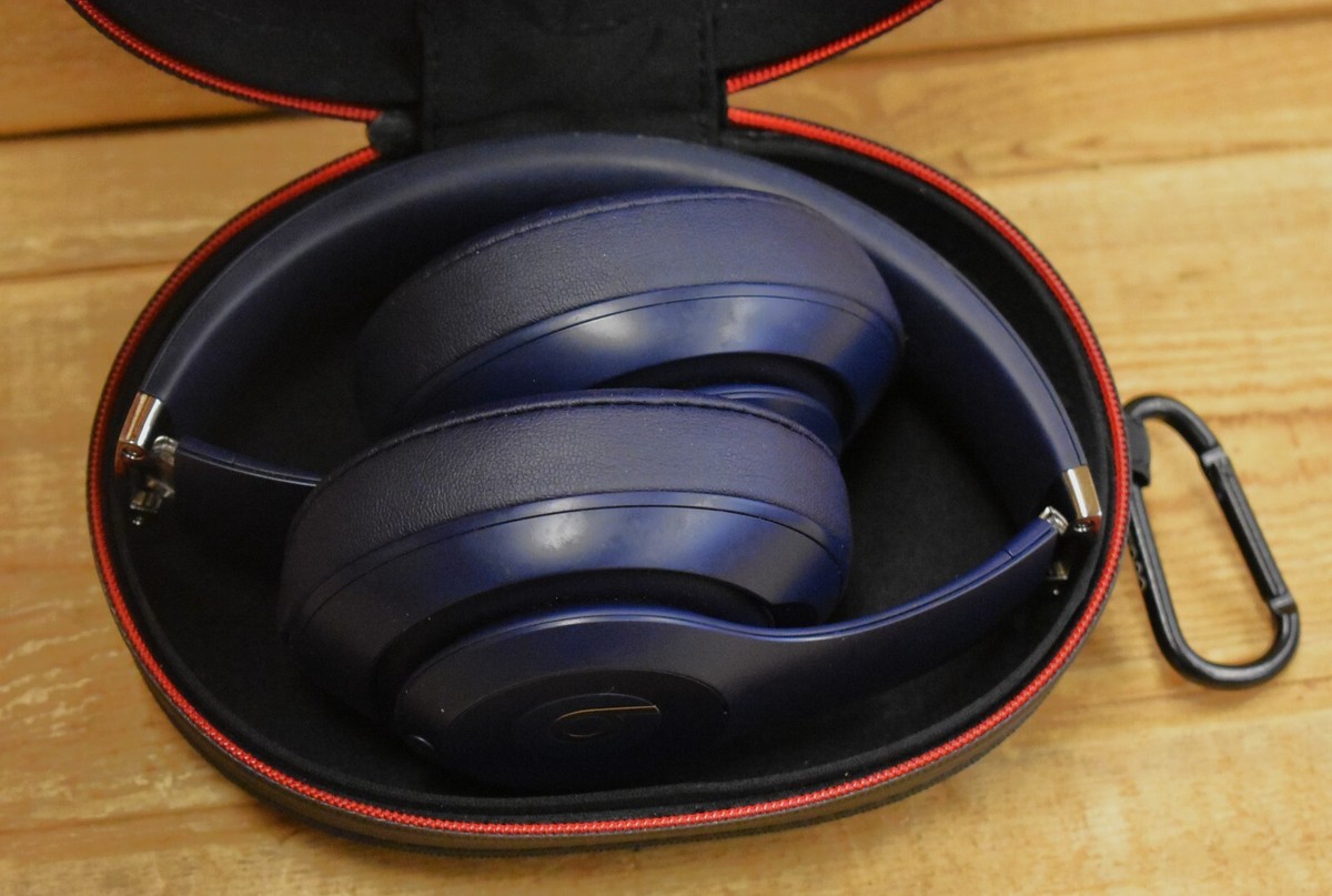 Beats Studio3 Wireless Headphones Blue with Beats Case - No Beats Studio3 Wireless Headphones Blue with Beats Case - No