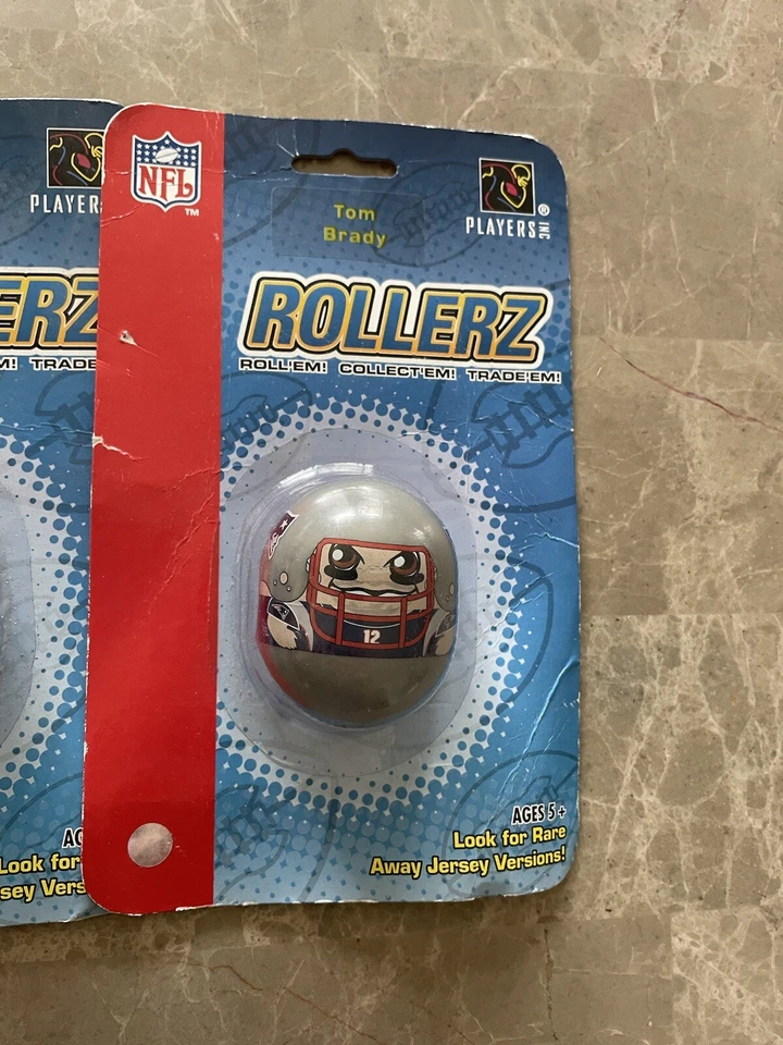 Tom Brady Fútbol Cubierta Superior Rollerz Juguete Lote 2004 New England Patriots UD Raro Foto 2 de 4
