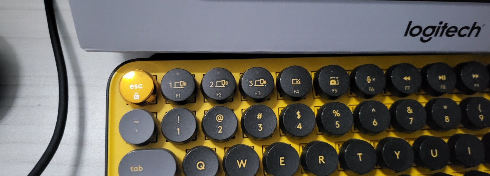 Logitech Wireless Keyboard & Mouse With EMOJII
