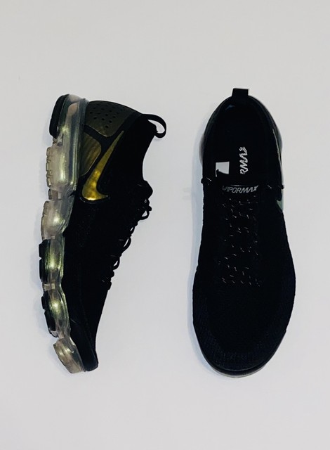 Nike Air VaporMax Flyknit 2 Black Gold 