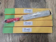 Compact and Durable Lemon Zester - Non-Slip Handle, Perfect for Any Kitchen!