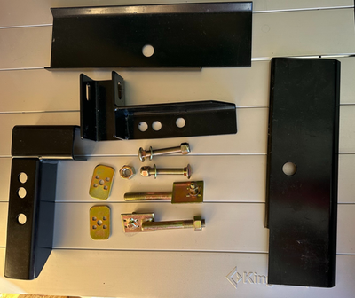 #ad RealTruck Backrack Hardware Kit for use w Standard Bed Black 30119 $95.00