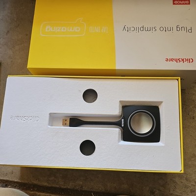 Barco ClickShare Wireless Conference Presentation R9861510NA + USB Button#70