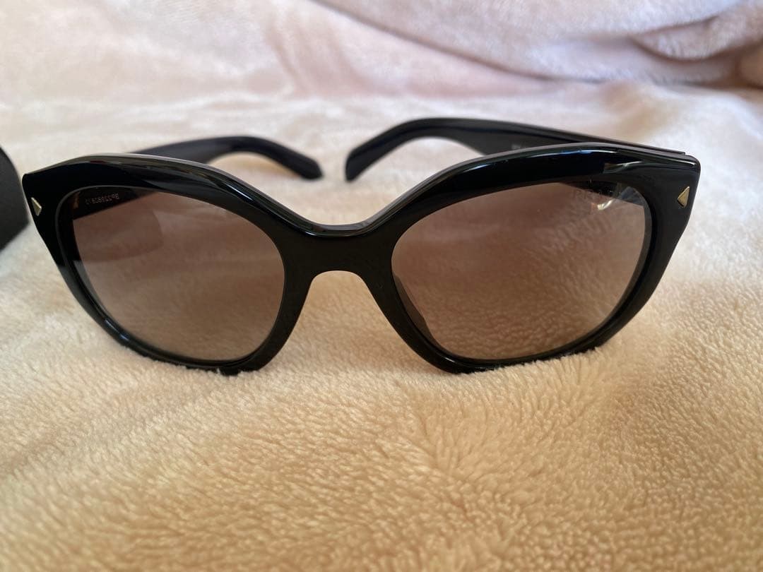 PradaBlackCatEyeSunglasses#145