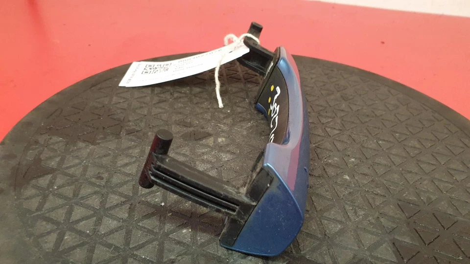 VOLVO V40 NEARSIDE FRONT DOOR HANDLE 2015 5 DOOR BLUE - Image 2 of 4