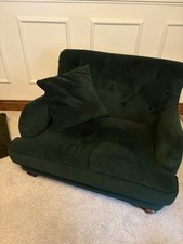 Beautiful Velvet Love Seat Snuggle Chair