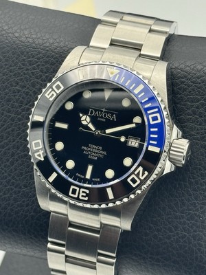DAVOSA TERNOS BLACK AND BLUE DIVER! SWISS PROFESSIONAL 161.559.45 *FULL SET!*