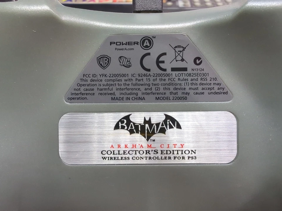 PlayStation 3 PS3 - APower Batman Arkham City Wireless Batarang Controller - Image 3 of 4