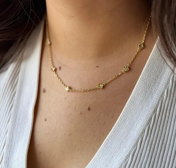 Alternate view of Four Leaf Clover Jewellery Pendant Necklace For Women 14k Yellow Gold Plated