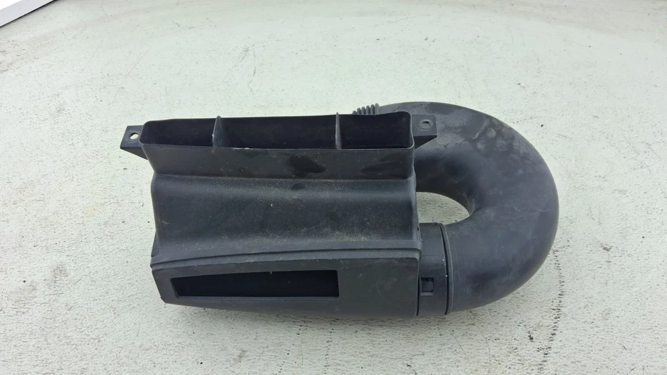 2013-2018  Volkswagen PASSAT AIR INTAKE INLET DUCT tube hose OEM - Image 2 of 4