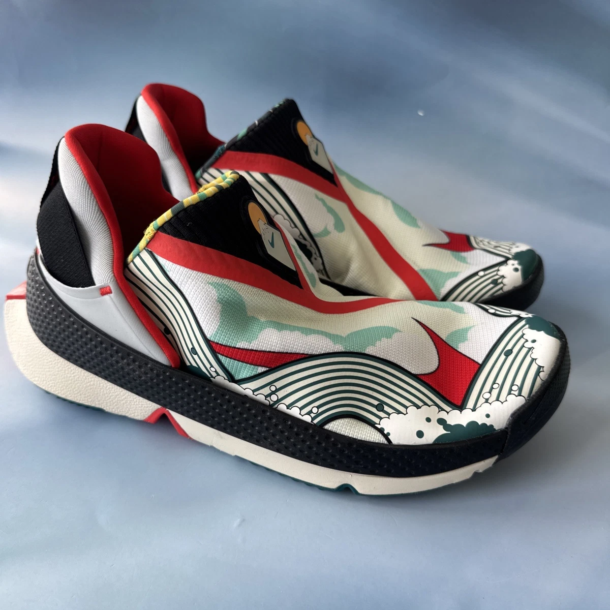 Men\'s US Size 6 Nike GO FlyEase Low Doernbecher XIX Slip On Chris Nike Go FlyEase Doernbecher Chris | FZ3028-919 | The Drop Date main image 4