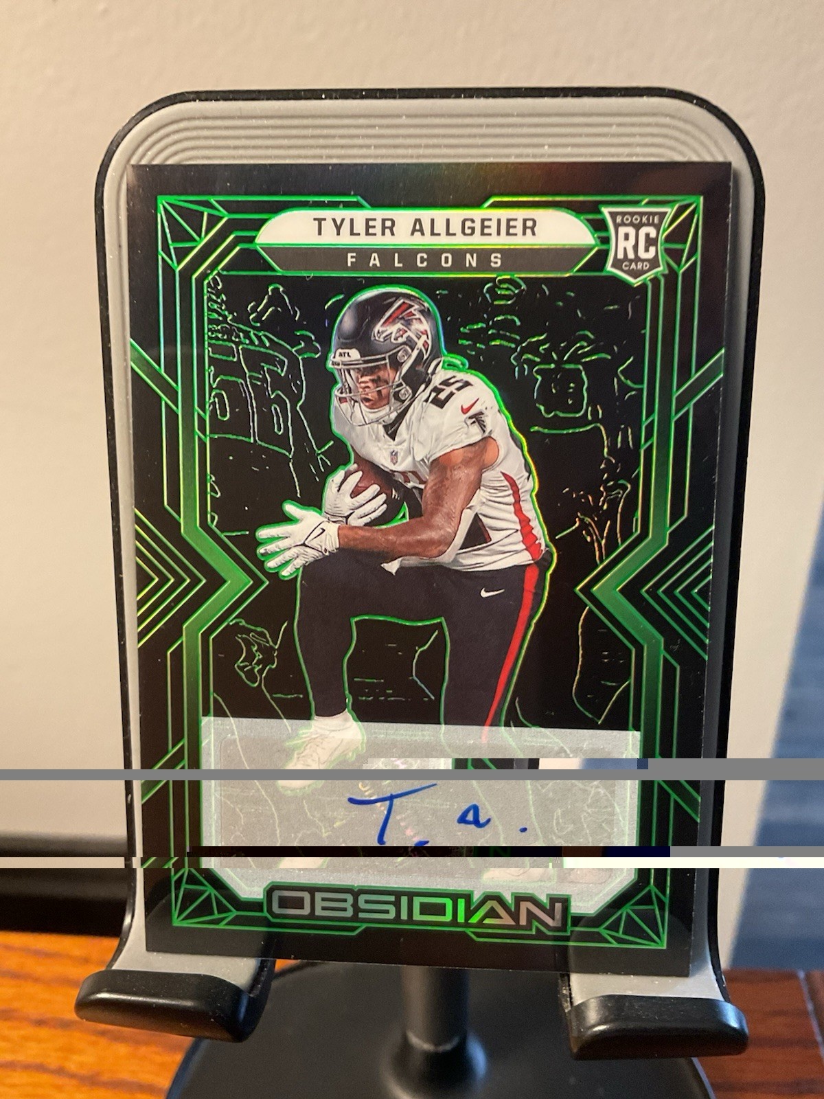 2022 Panini Obsidian Rookie Tyler Allgeier Electric Etch Green Prizm Auto /50 SP