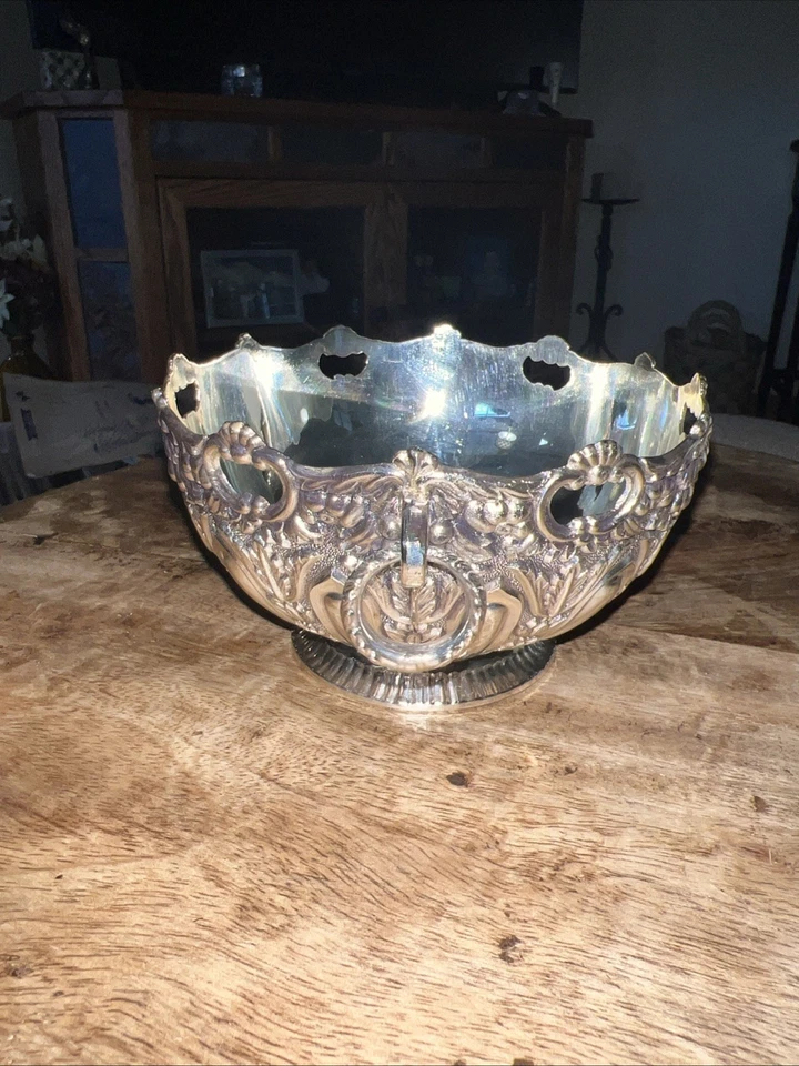 W & S Blackinton Ornate Silver-Plated Decorative Bowl w/ Handles Fancy Tabletop - Image 3 of 4