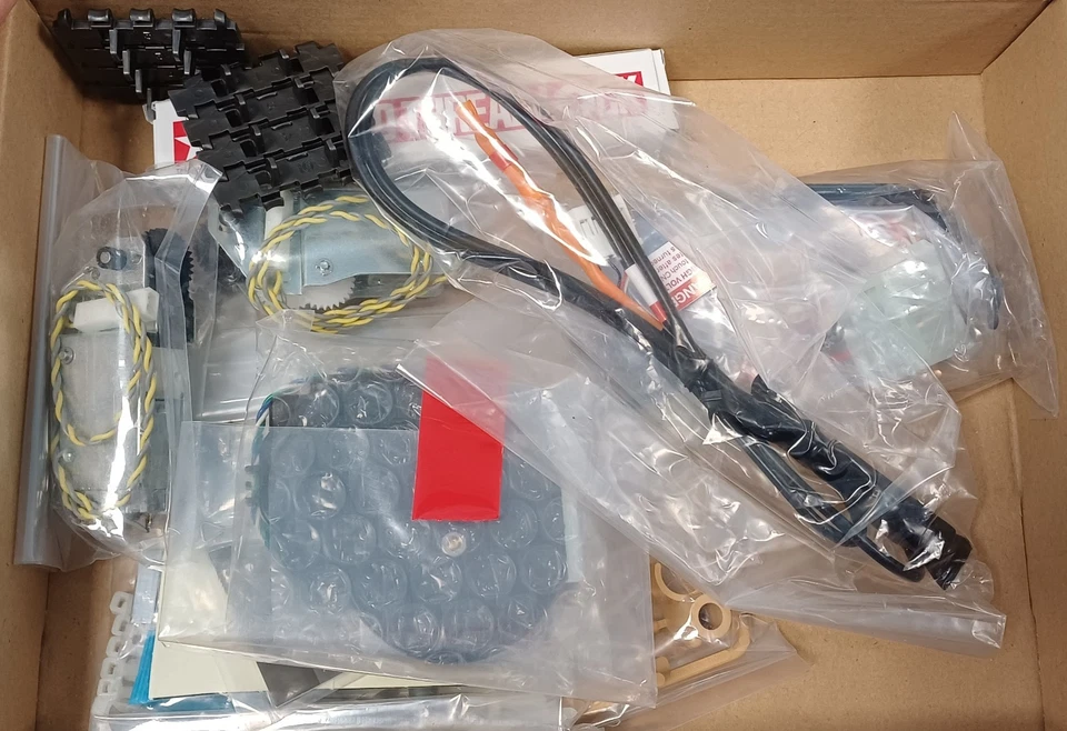 Tamiya 56024 German Tank Destroyer Sd.Kfz. 173 Panzerjäger "Jagdpanther"  - Immagine 4 di 4