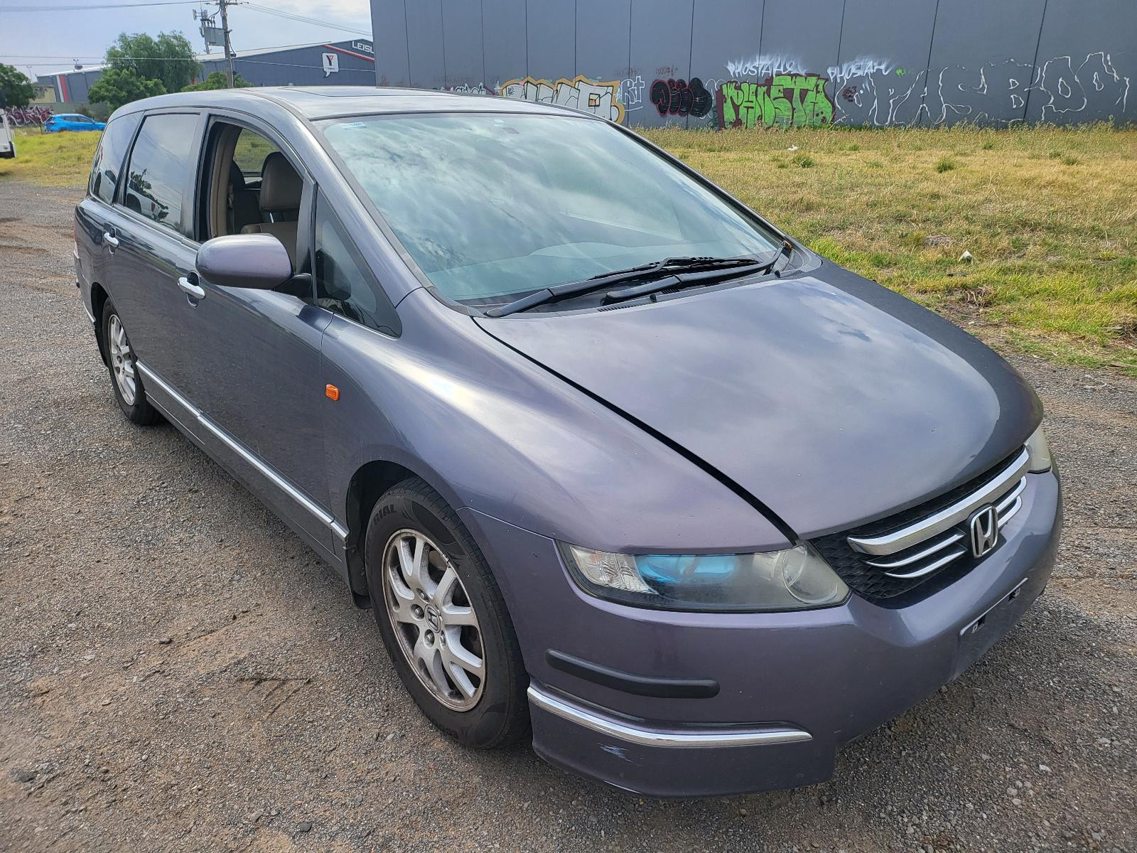 Honda Odyssey Left Head Light RB 07/2004-03/2009 - thumbnail 6