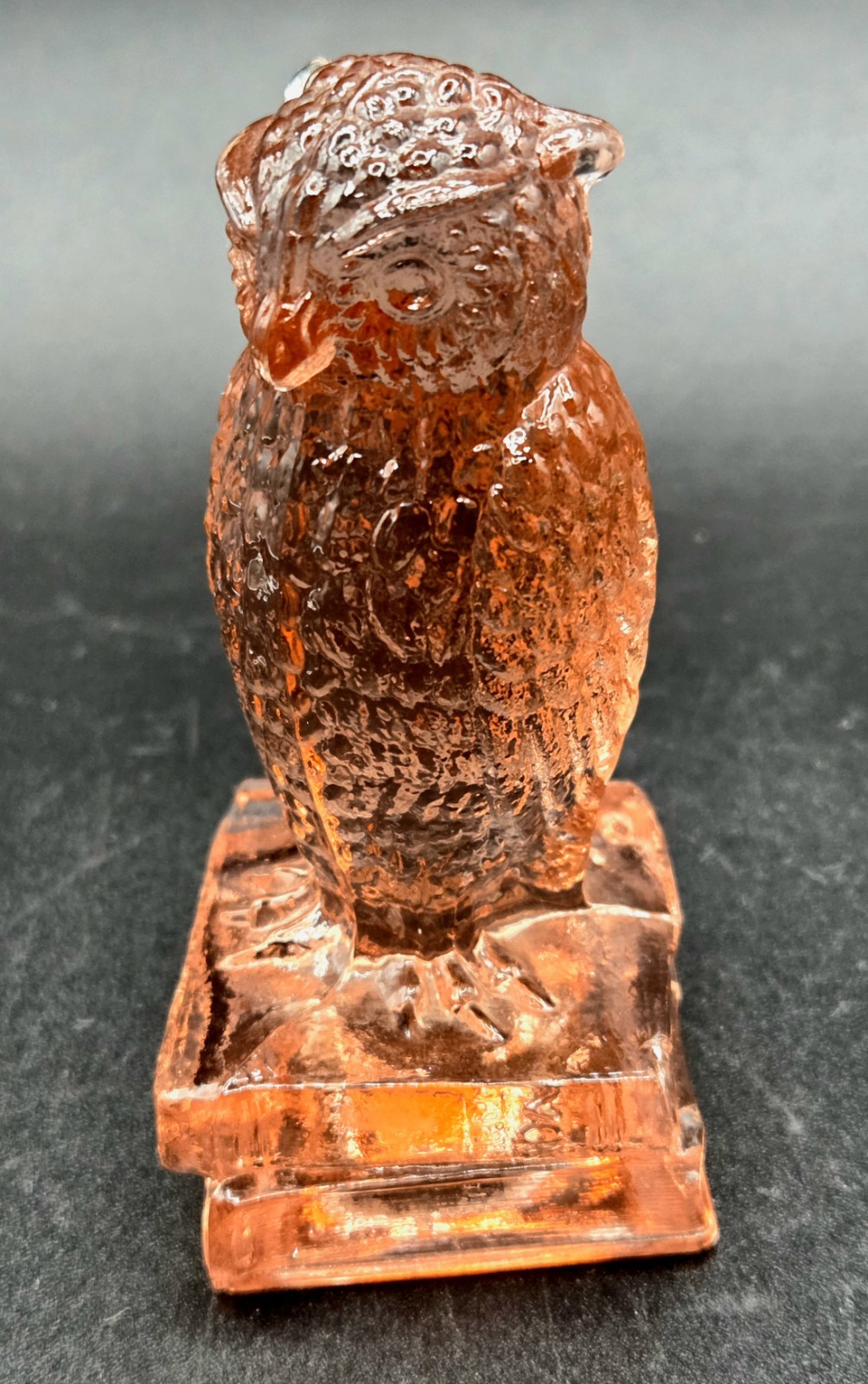 Vtg. Degenhart Peach/Pink Glass Wise Owl on Books Figurine Paperweight Cadmium