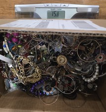 Mixed Lot Fashion Costume Jewelry 50 pcs Necklaces Bracelets Earrings Chains
