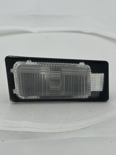OEM 11-16 Hyundai Rear Trunk Right Side License Plate Light Lamp 92502-1M4 - Picture 2 of 5