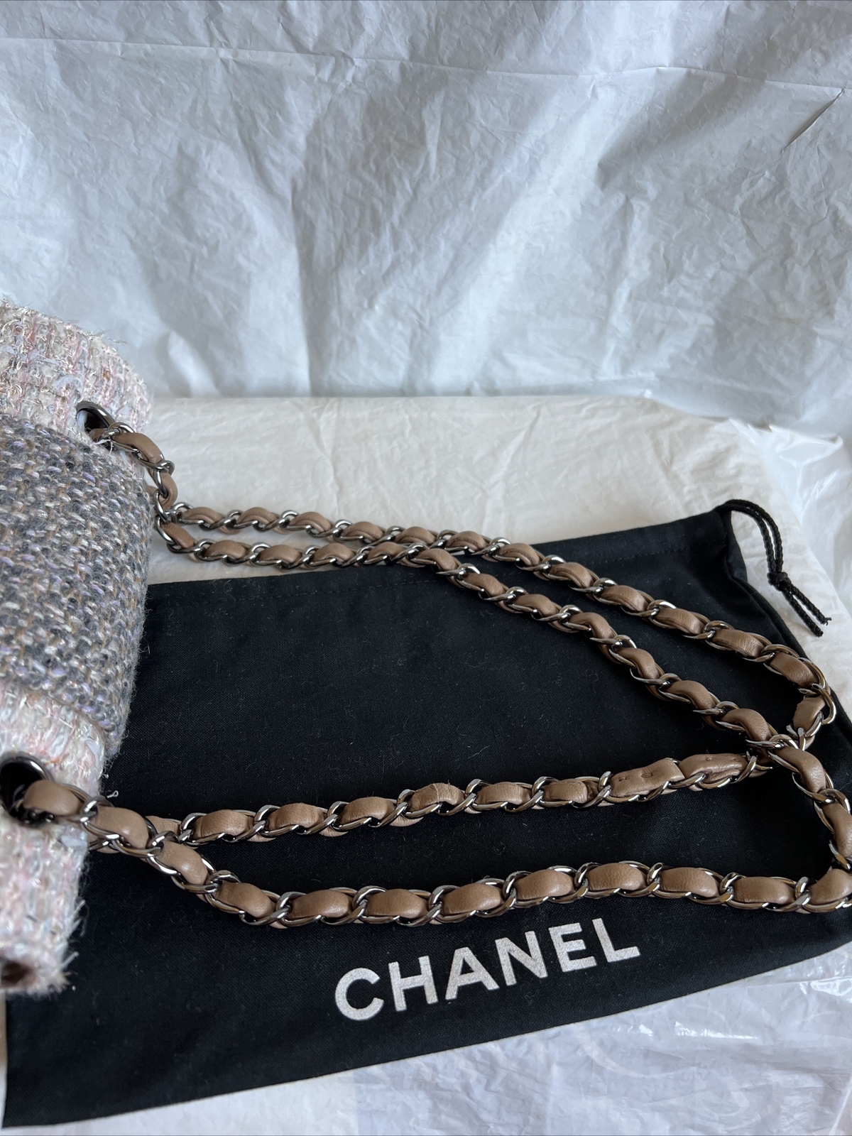 Authentic Limited Chanel Pink / Grey CC Logo Turn Lock Tweed Flap Shoulder Bag image 5