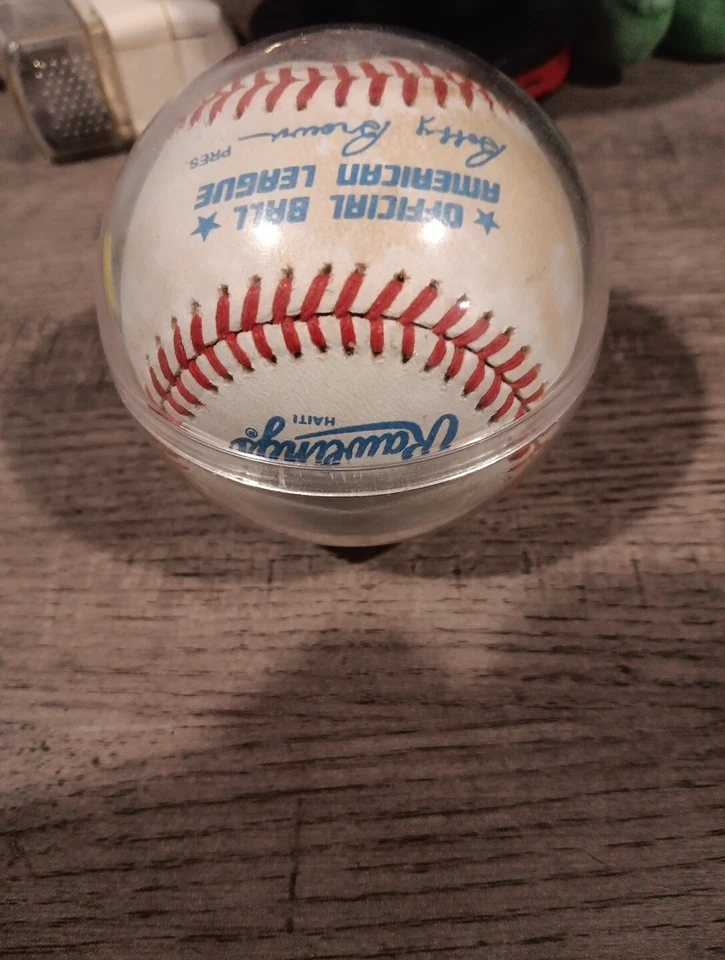 KEVIN SEITZER AUTOGRAFIADO Béisbol Rawlings OFICIAL MLB AL Bobby Brown con Estuche Foto 2 de 4