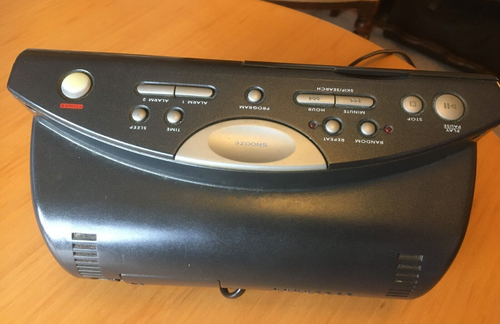 BENCH CD CLOCK RADIO - CD COMPARTMENT NOT WORKING - Picture 21 of 22